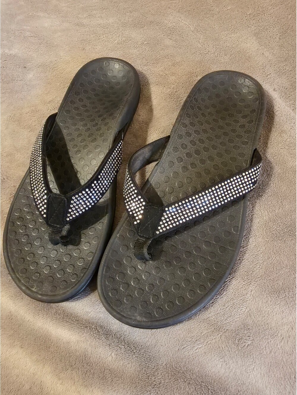 VIONIC WOMENS IN340 ISLARS COMFORTABLE DURABLE BLACK SUEDE FLIP FLOP SANDAL Sz 9